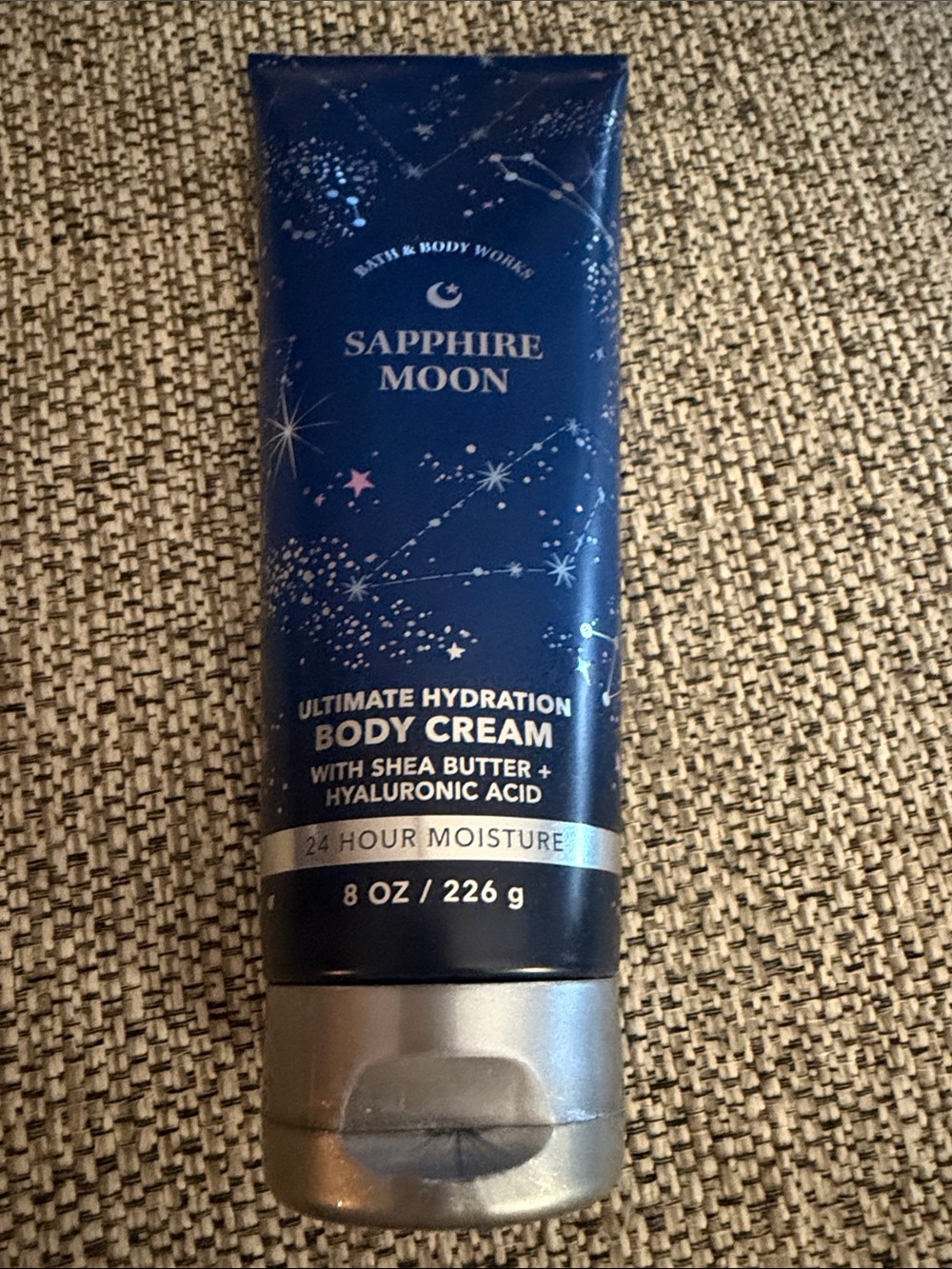 Bath & Body Works Sapphire Moon Hydrating Body Cream - Dark Blue & Silver